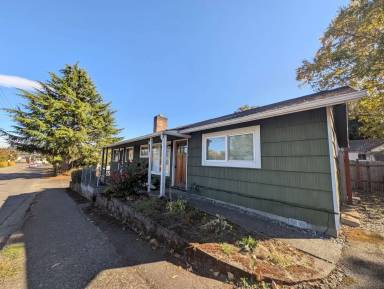 Main picture of 1105 13th St