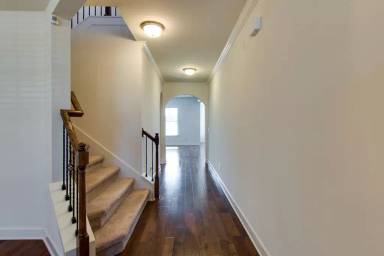 Main picture of 1205 Cressy Ln