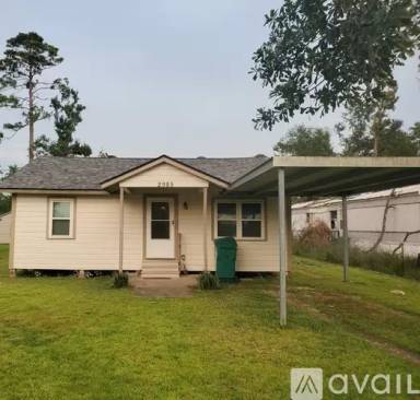 Main picture of 2985 Rene St