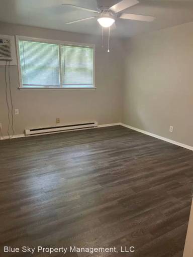 Main picture of 709 S Hutchinson Ave