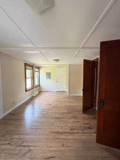 Main picture of 133 State Rd