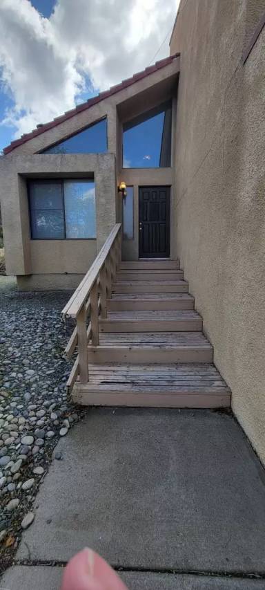 Main picture of 376 1/2 Ridge View Dr