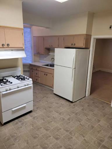 Main picture of 129 Chess St