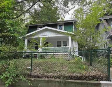 Main picture of 1148 La Croix Ave