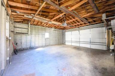 Main picture of 2306 N Harding Ave