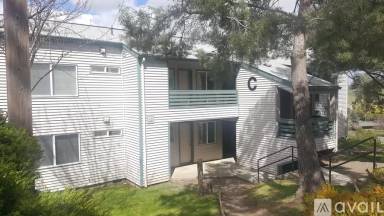 Main picture of 921 SE Klemgard St