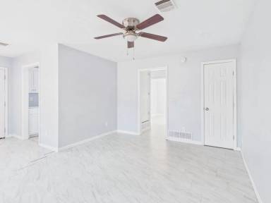 Main picture of 2720 Duncan Dr