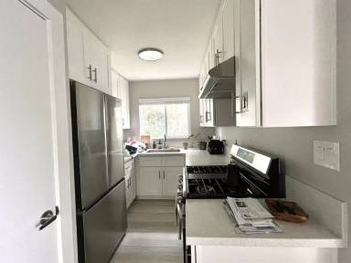 Main picture of 1948 31st St