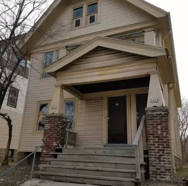 Main picture of 2423 N 35th St