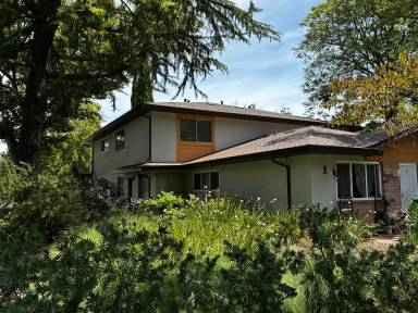 Main picture of 1901 Donner Ave