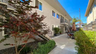 Main picture of 1231 Robinson Ave