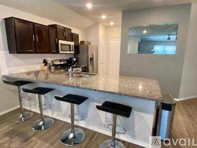 Main picture of 6031 Akin Cir