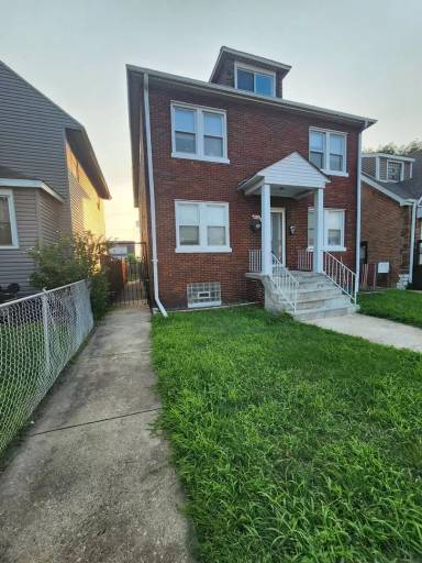 Main picture of 4112 Drummond St
