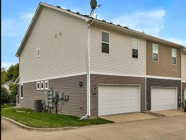 Main picture of 9035 Coneflower Dr