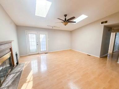 Main picture of 1541 Creekside Ln