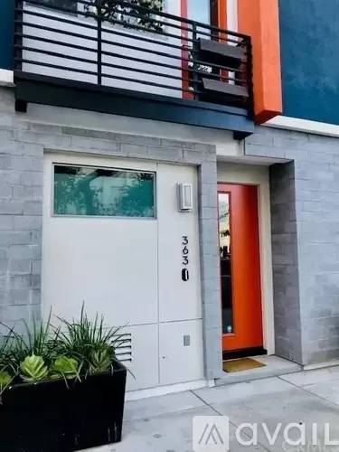 Main picture of 363 E Broadway