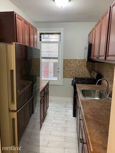 Main picture of 1587 Carroll St