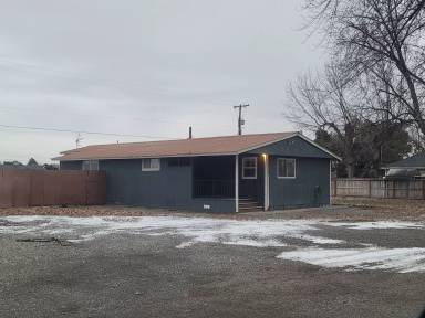 Main picture of 24524 S Oak St
