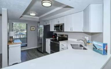 Main picture of 7203 Curtiss Ave