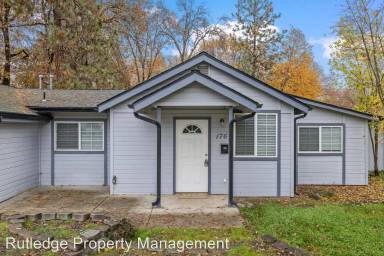 Main picture of 176 Mallory Ln