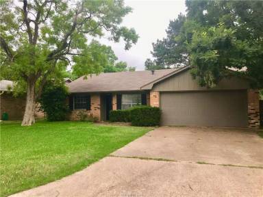 Main picture of 3104 Bluestem Dr