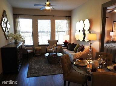 Main picture of Pearl Woodlake