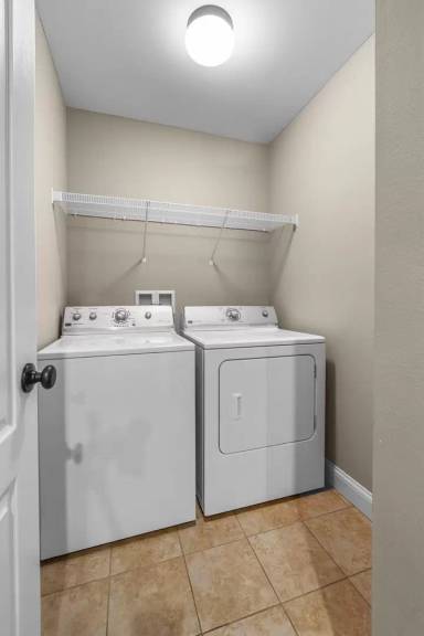 Main picture of 3140 Park Place Dr