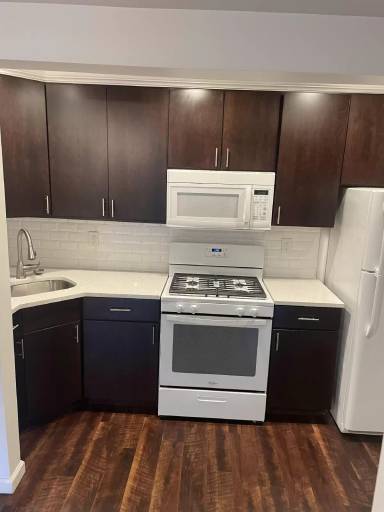 Main picture of Pinewood Manor LLC