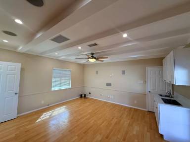 Main picture of 10253 Mapledale St