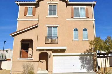 Main picture of 2108 Midas Touch Way