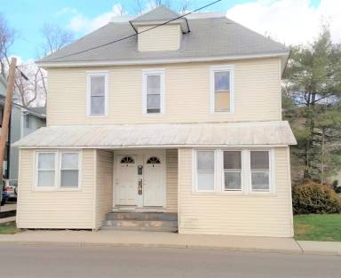 Main picture of 210 W Union St