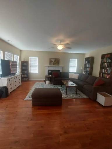 Main picture of 5929 Cornfield Ave