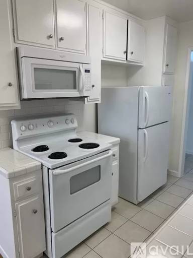 Main picture of 9169 Alcott St