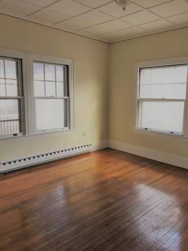 Main picture of 20 E Housatonic St