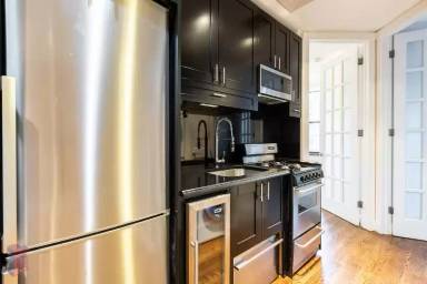 Main picture of 117 1st Ave