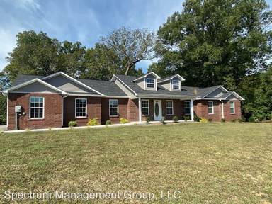 Main picture of 2009 Lindsey Ln