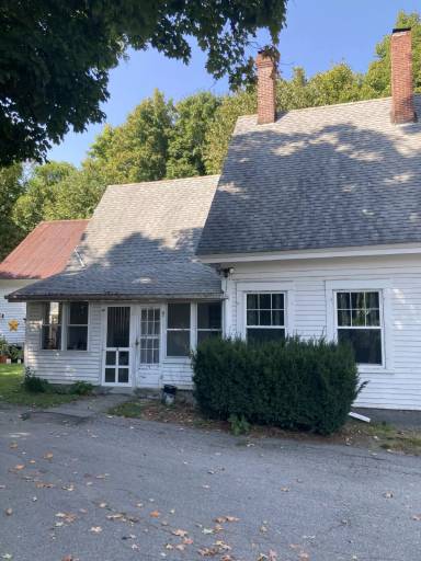 Main picture of 40 Maple St
