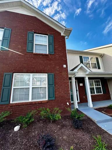 Main picture of 1747 Red Jacket Dr