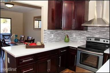 Main picture of 434 Camelback Rd