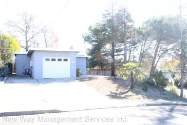 Main picture of 2 Rita Ct