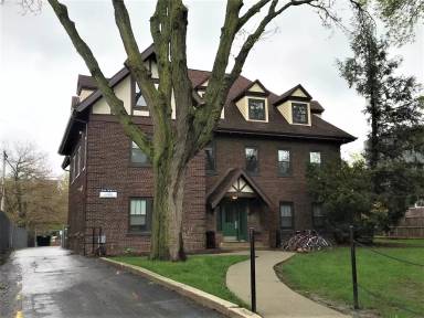 Main picture of 304 Welch Ave