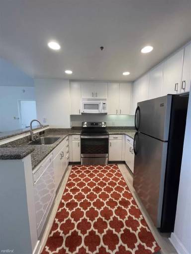 Main picture of 290 King St