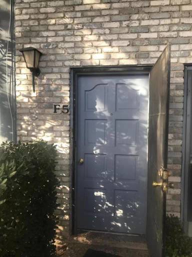 Main picture of 6700 Escondido Dr