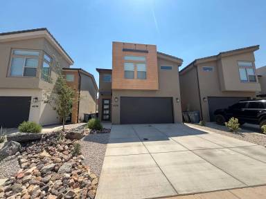 Main picture of 4216 E Strider Ln
