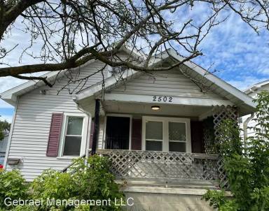 Main picture of 2502 Corunna Rd