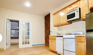 Main picture of 814 10th Ave