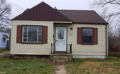 Main picture of 3305 Larchmont St