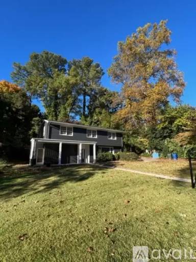 Main picture of 913 Brookwood Dr