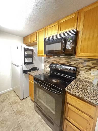 Main picture of 10292 W Winston Ave