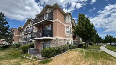 Main picture of 1617 W Treille Ct